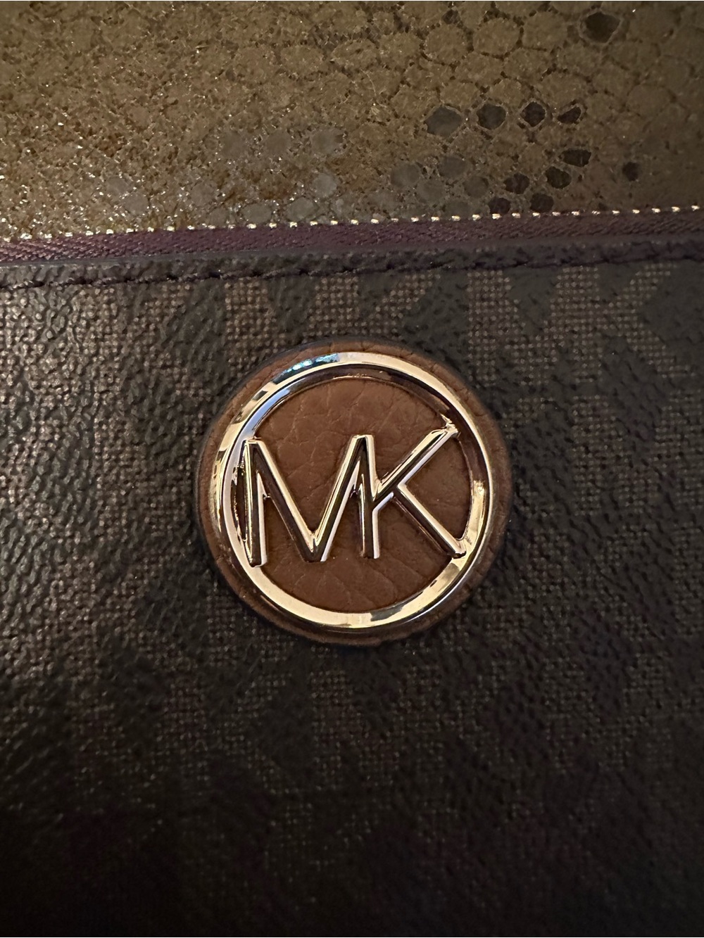 Michael Kors Fulton Large Top Zip Wristlet NWT Brown Acorn - Picture 5 of 15